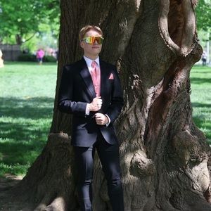 Meet your Posher, Warren